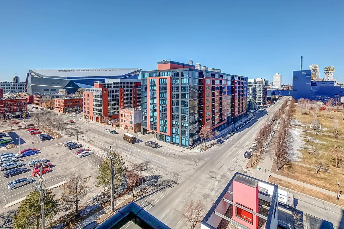 Building Photo - 1120 S 2nd St #814