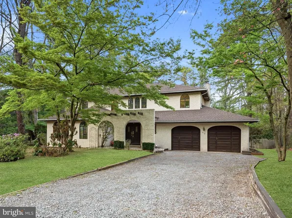 40 Woodstone Dr, Voorhees, NJ 08043