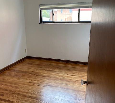 5th image of 1523 King Ave #1523
