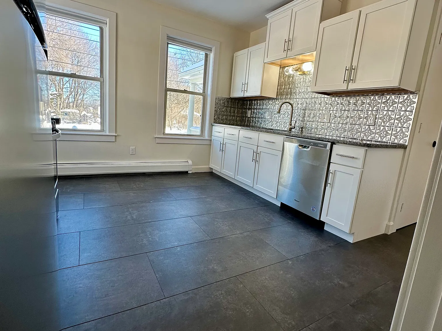 2 bed, $2,500 — Photo 3