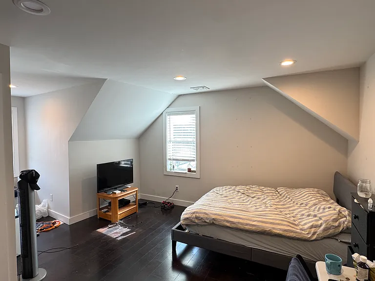 1 Cedar St #1 — Photo 72