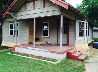 802 Featherston St, Cleburne, TX 76033