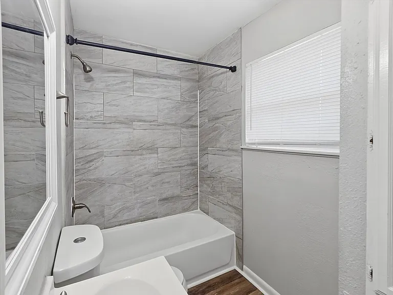 5427 Willow Glen Dr — Photo 14