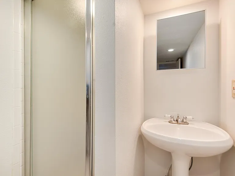 16176 E Bates Dr — Photo 31