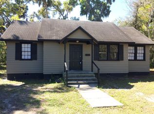 250 W Highland Ave, Deland, FL 32720