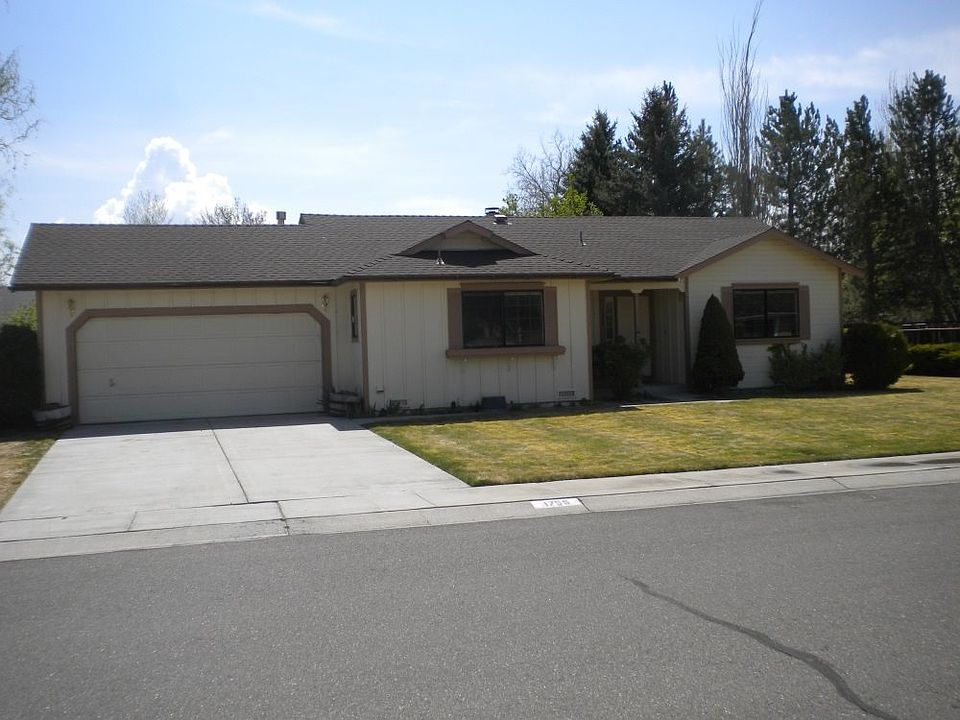 1st image of 1755 Westwood Dr