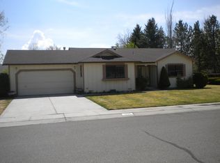 1755 Westwood Dr, Minden, NV 89423