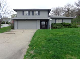 74 Hillsdale Dr, Council Bluffs, IA 51503
