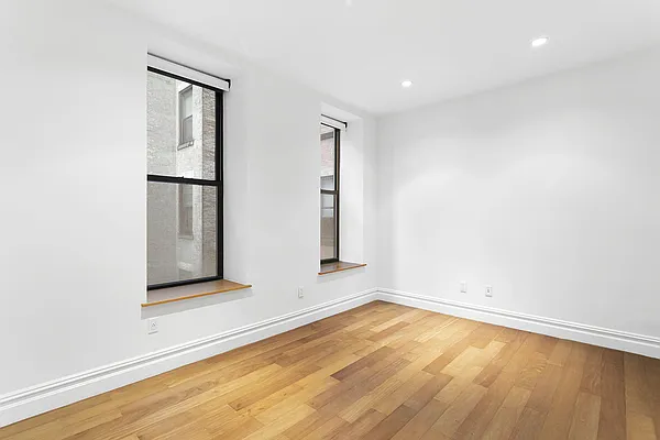 Rented by Compass | media 22