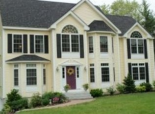 23 Maplevale Rd, East Kingston, NH 03827