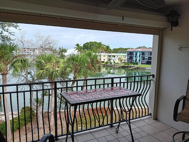 11901 Lagoon Ln #302 — Photo 7