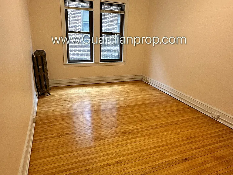 2876 Humboldt Ave S #105 — Photo 9
