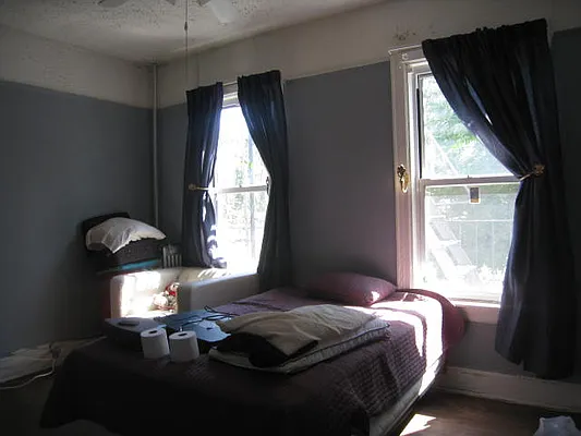 Rented by Alexiou Realty | media 6