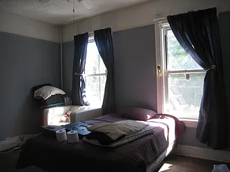 Rented by Alexiou Realty