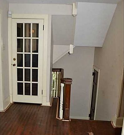 4th image of 7044 Woodland Ave