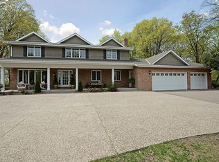 972 Medina Rd, Wayzata, MN 55391