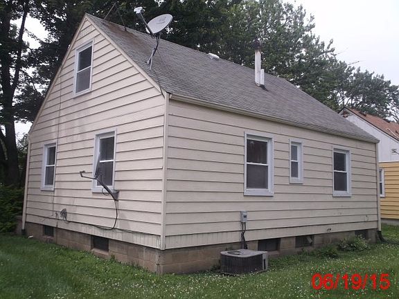2nd image of 1213 Cedar Dr