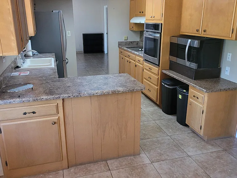 4429 W El Camino Dr — Photo 12