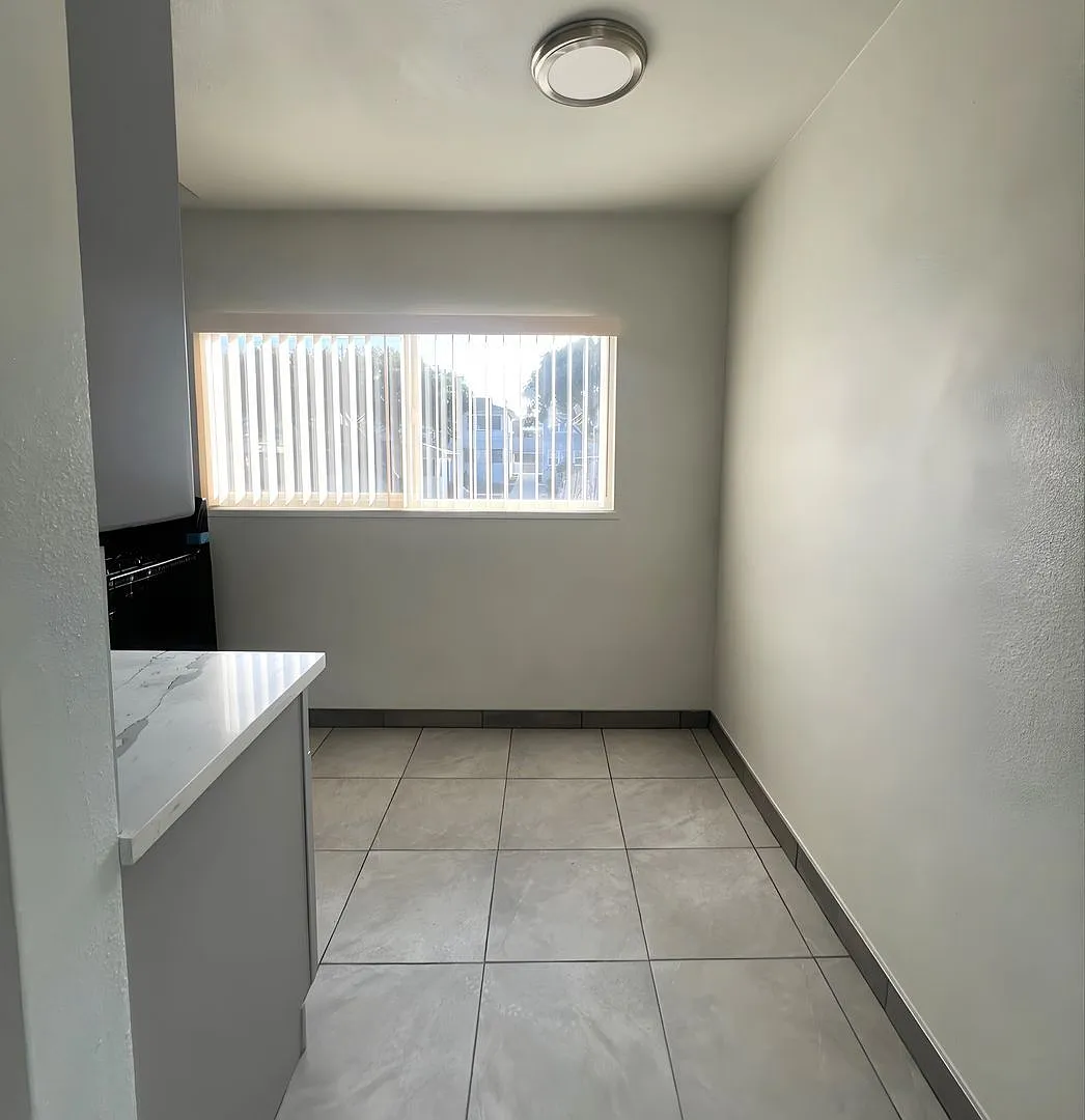 1 bed, 1.0 bath, $2,289 — Photo 2