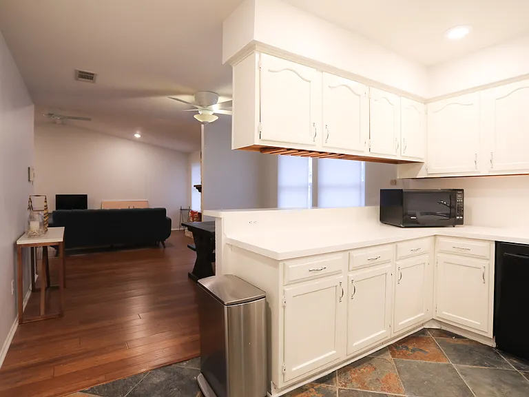 12315 Wycliff Ln — Photo 4