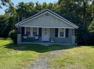 731 S Carter School Rd, Strawberry Plains, TN 37871