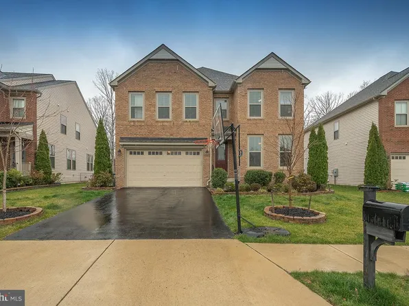 42385 Leeds Field Dr, Chantilly, VA 20152