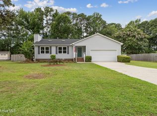 833 Pine Forest Rd, Wilmington, NC 28409