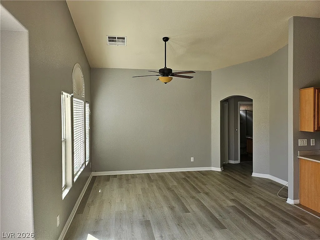 2 bed, 2.0 bath, 1189 sqft, $1,795 — Photo 3