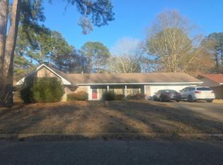 6050 Ferncreek Dr, Jackson, MS 39211