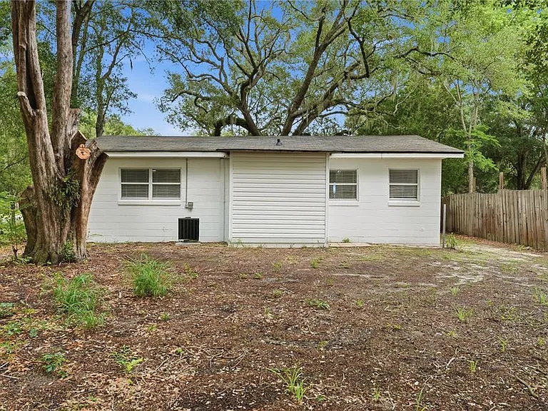1009 Nebraska St — Photo 17