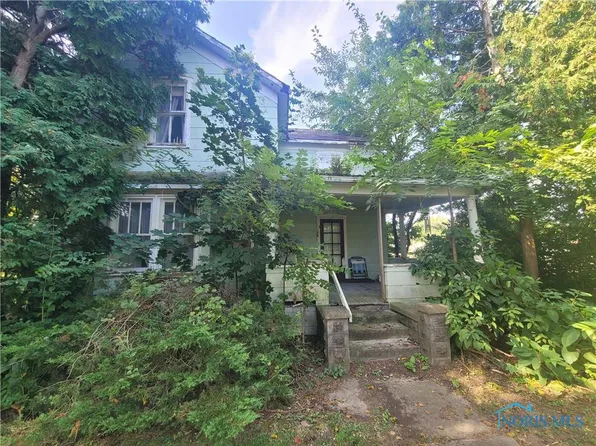 2007 Buckland Ave, Fremont, OH 43420