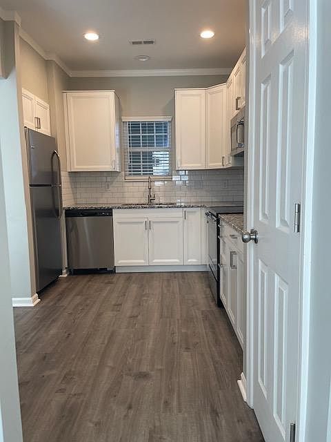 1st image of 5036 Ardossan Sq
