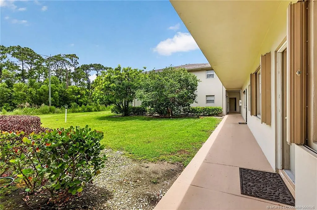 2 bed, 2.0 bath, 1170 sqft, $1,850 — Photo 4