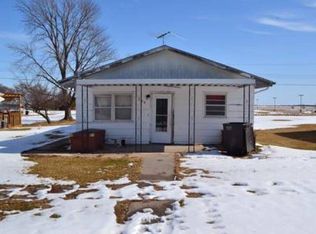 504 Block Ave, Hildreth, NE 68947