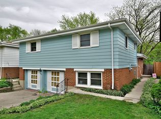 4611 Fishermans Ter, Lyons, IL 60534