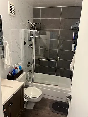 Rented by Compass | media 27