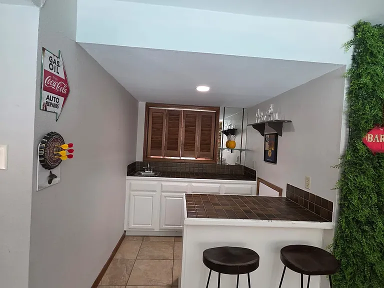 2407 Winding Hollow Ln — Photo 22