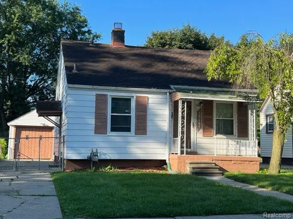 19668 Kenosha St, Harper Woods, MI 48225