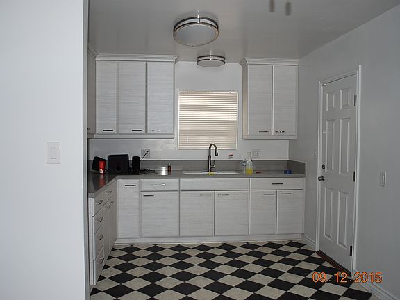 3rd image of 13107 Strathern St