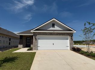 65 Natureview Way, Freeport, FL 32439