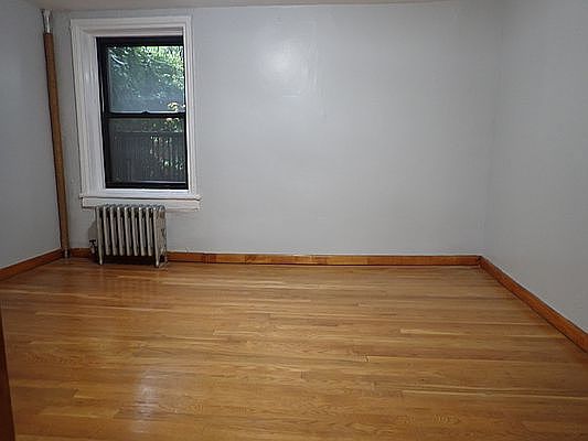 5th image of 222 Carlton Ave APT 1F