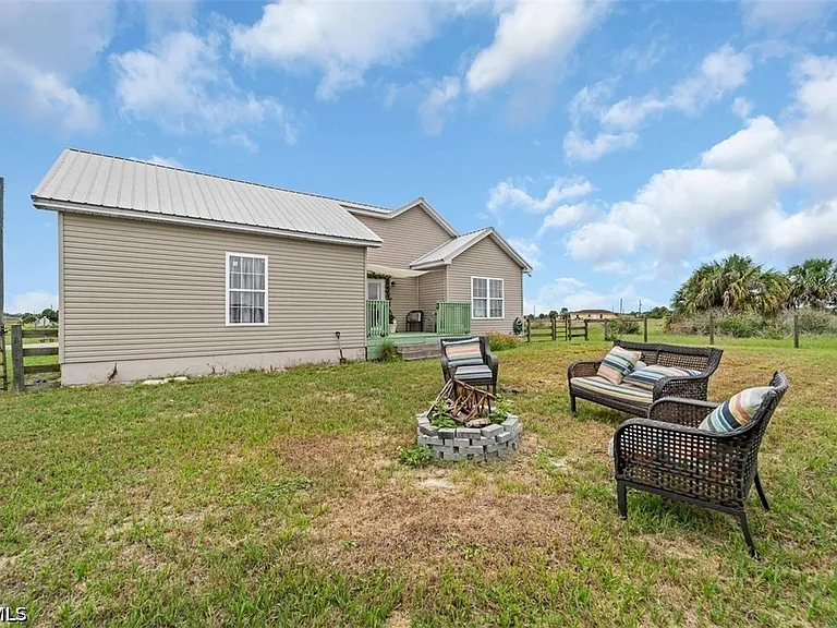 1177 Jay Ter — Photo 18