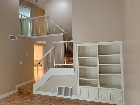 5th image of 203 Whitney Ct