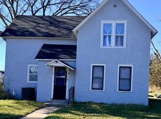 607 4th St NE, Little Falls, MN 56345