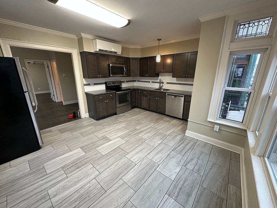 1st image of 84 Elmwood Ave APT 1