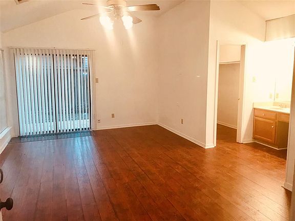 4th image of 12704 Westpark Dr