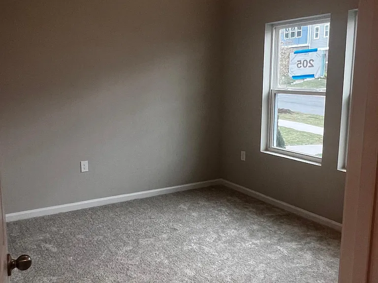 744 Firebrick Dr — Photo 6