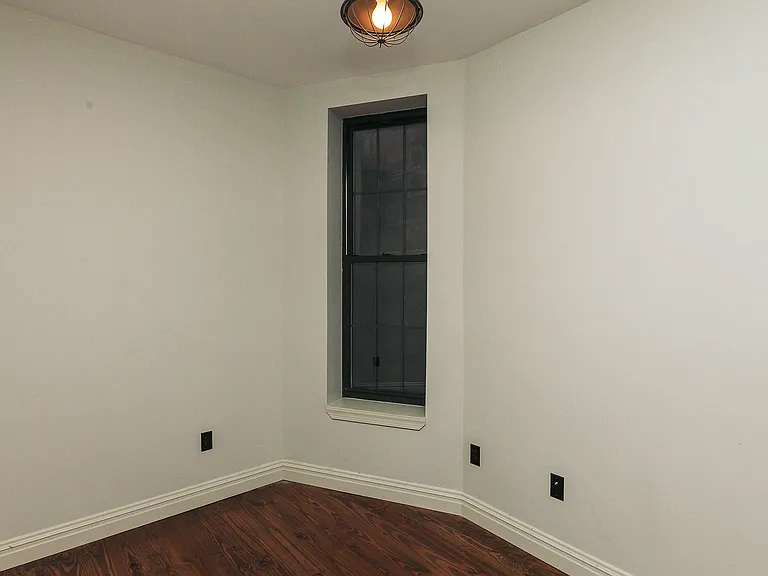 73 Jefferson St #4L — Photo 7