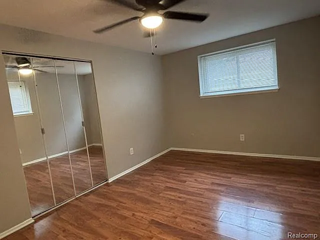 4345 Crooks Rd — Photo 10
