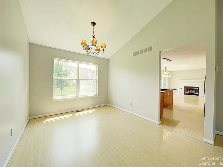3127 Dunwoodie Rd #38 — Photo 10
